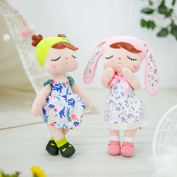 2021 Милая мягкая игрушка в форме девочки с вышивкой глазами, плюшевая сидящая кукла в шляпе с мультяшным животным 33 см