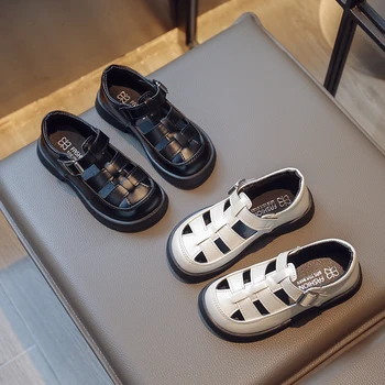 Полые детские сандалии для девочек 2023, летние новые туфли на плоской подошве для больших детей с завернутыми пальцами в римском стиле, модная повседневная обувь для мальчиков, дышащая