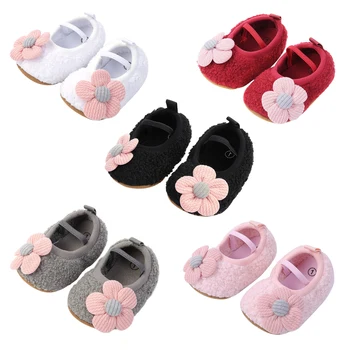 Туфли принцессы для новорожденных девочек, милые туфли-лодочки Mary Jane, первые ходунки для новорожденных, мягкие флисовые туфли для кроватки, нескользящая обувь